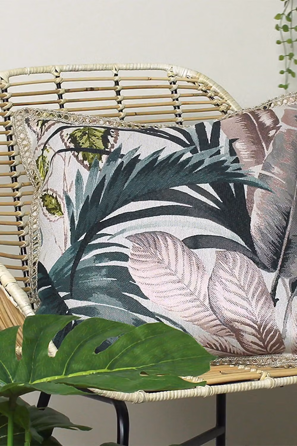 Furn Amazonia Floral Square Cushion in Pink, W/D/H: 50 x 50 x 50 cm – 3