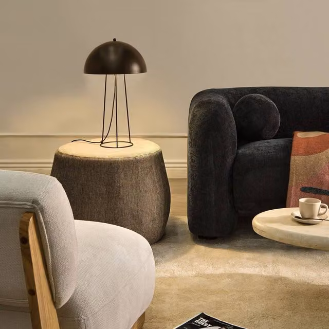 Wyld and Coco Black Metal Minimalist Two-Bulb Table Lamp – 1