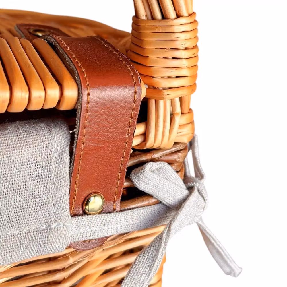 Red Hamper Full Buff Willow Wheeled Shopping Basket in Light Brown – 2