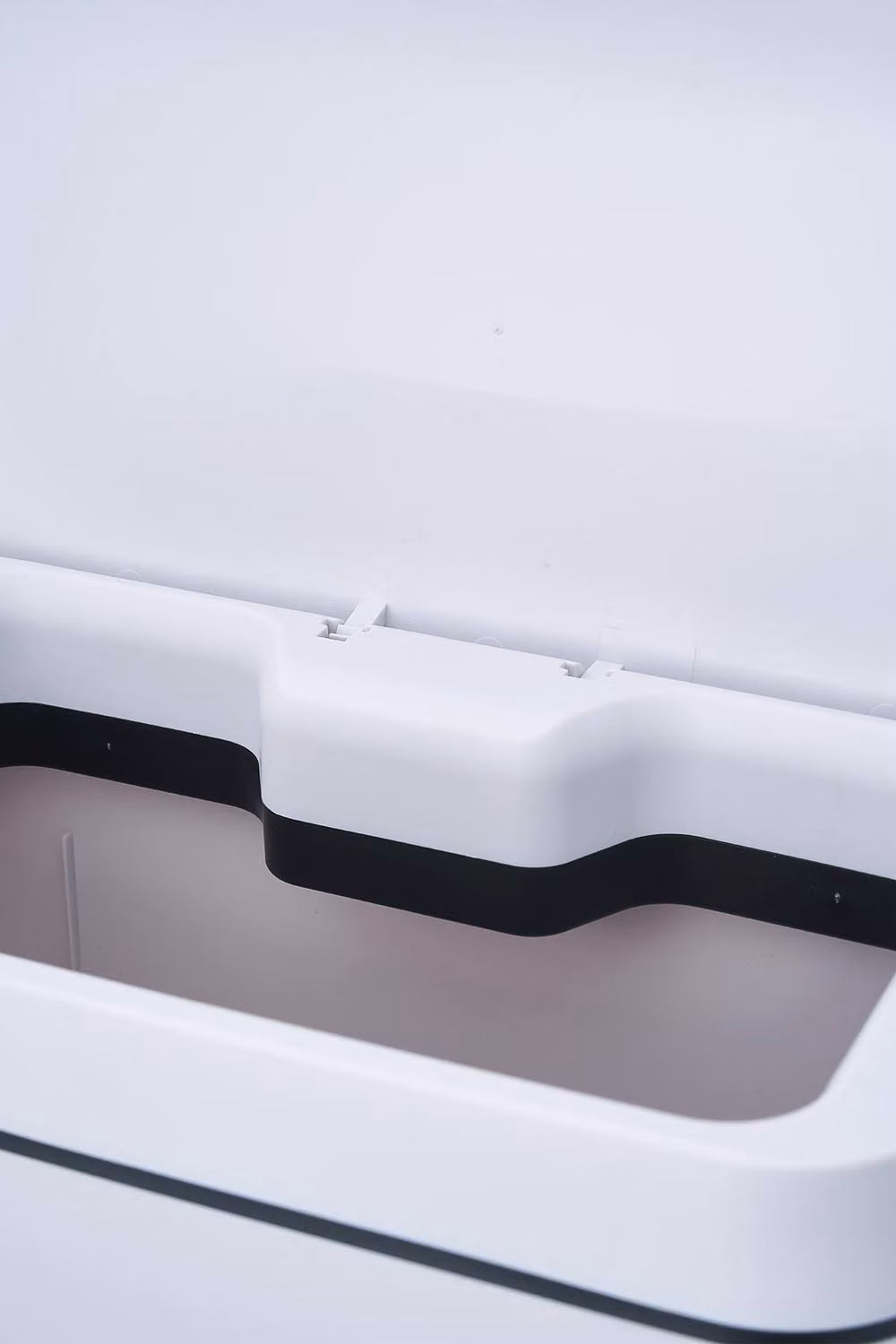 Garden Sanctuary 15L Automatic Motion Sensor Rubbish Bin with Soft Close and Odour Filter, White – 2