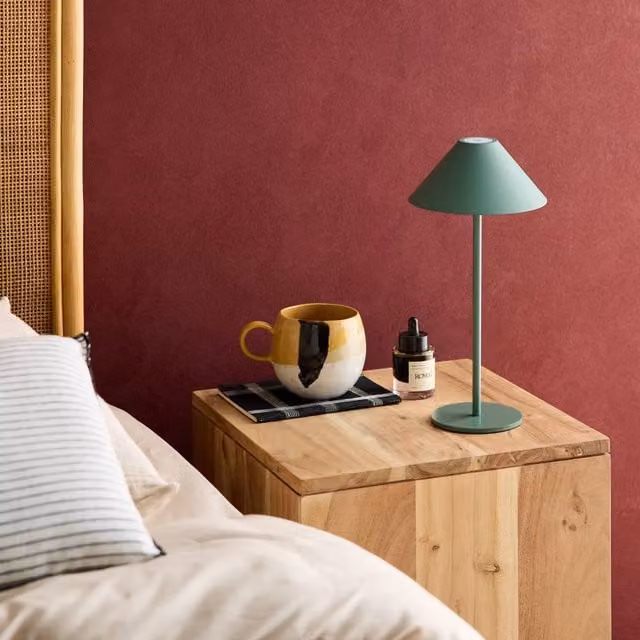 sweeek Dimmable Wireless LED Table Lamp in Green with Rechargeable Battery for Indoor and Outdoor Use, Height: 32 cm