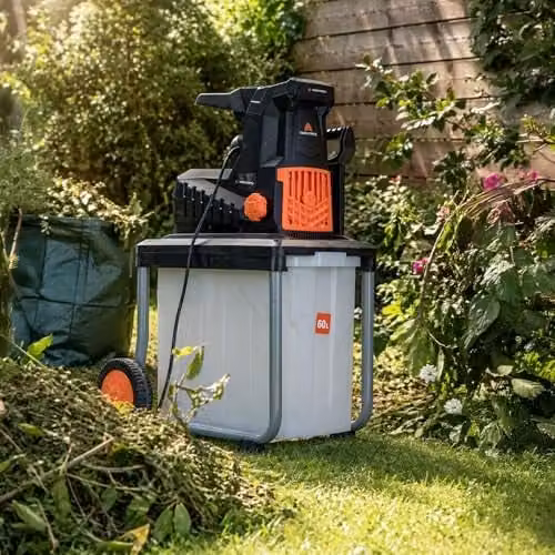 Yard Force 2800W Silent Garden Shredder in Black with 60L Collection Box and 45mm Cutting Diameter – 4
