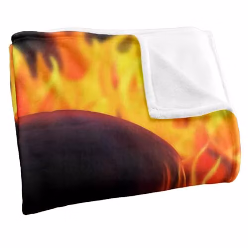 JQ Licensing Royce McClure Flaming Skull Super Soft Silky Touch Fleece Throw Blanket, Multicolour, W/D/H: 91 x 147 cm – 2
