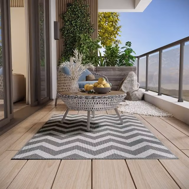 Outsunny Modern Rectangular Outdoor Patio Rug in Grey and White with UV-Resistant Reversible Wave Design