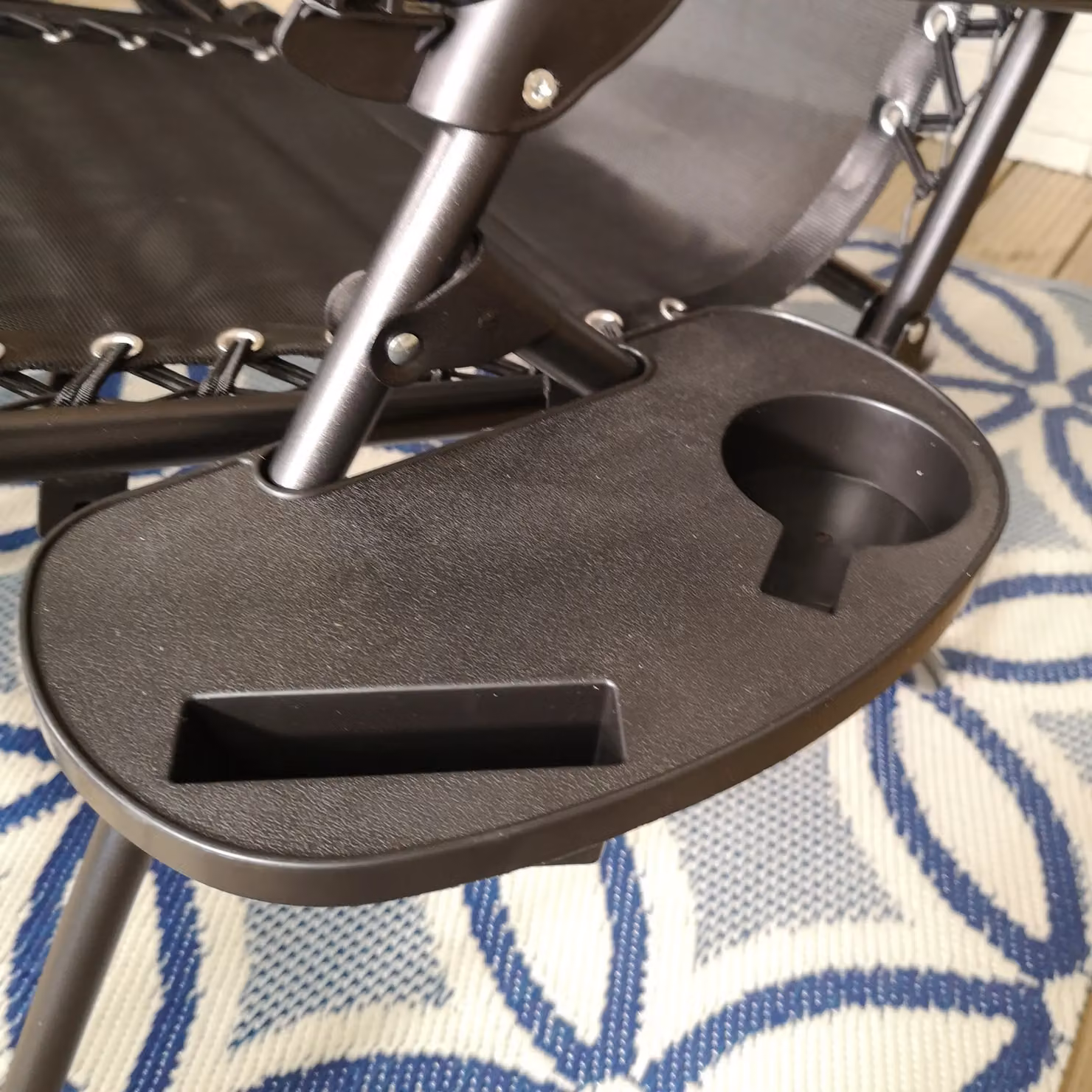 Samuel Alexander Set of 2 Black Textilene Zero Gravity Garden Relaxer Loungers with Adjustable Headrest and Side Tray – 5