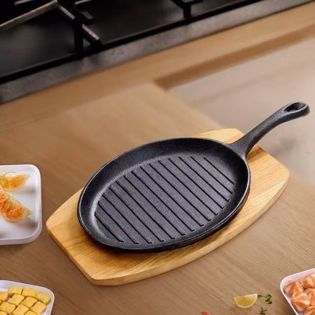 PAWNORA Cast Iron Sizzler Steak Plate Griddle Grill Pan, Black