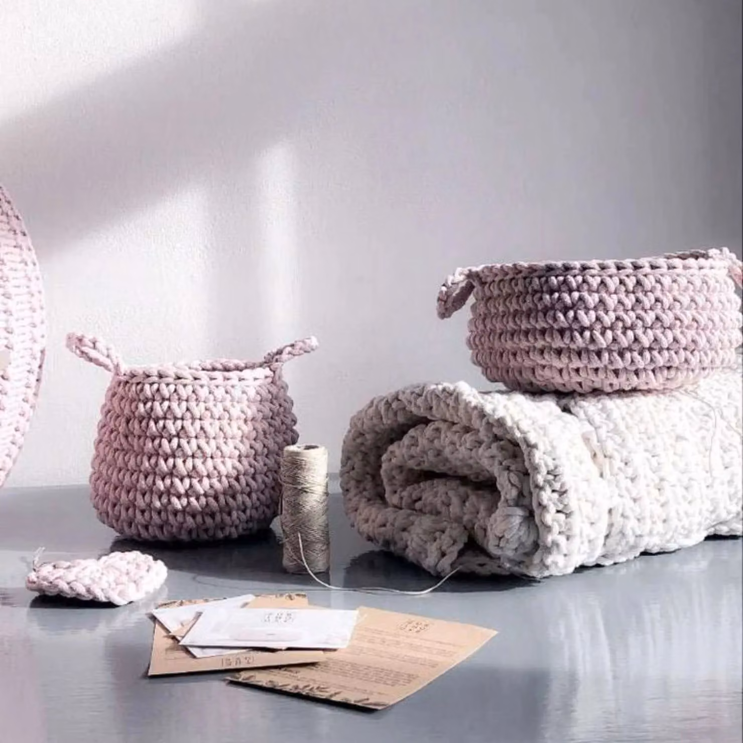 Zuri House Small Open Weave Flat Fabric Basket in Pink – 3