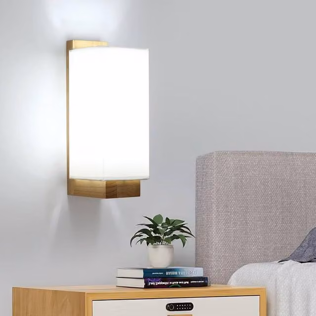 Goeco Modern E27 Wall Lamp with Glass Lampshade and Wood Accents in White and Brown – 1