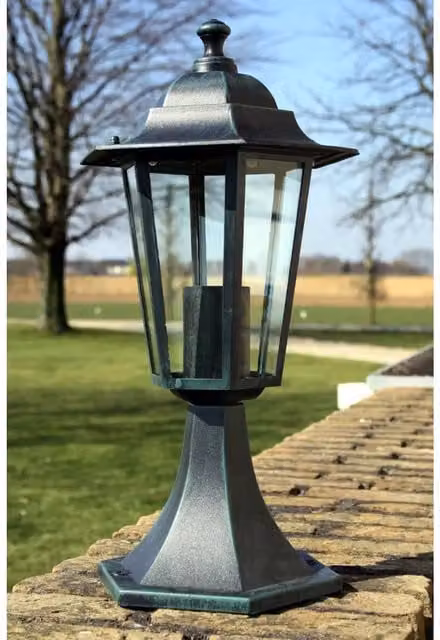 Berkfield Green and Black Aluminium Garden Lantern