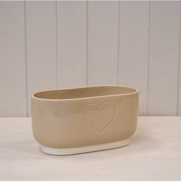 KDMD Cream Debossed Heart Ceramic Tabletop Trough in White and Beige