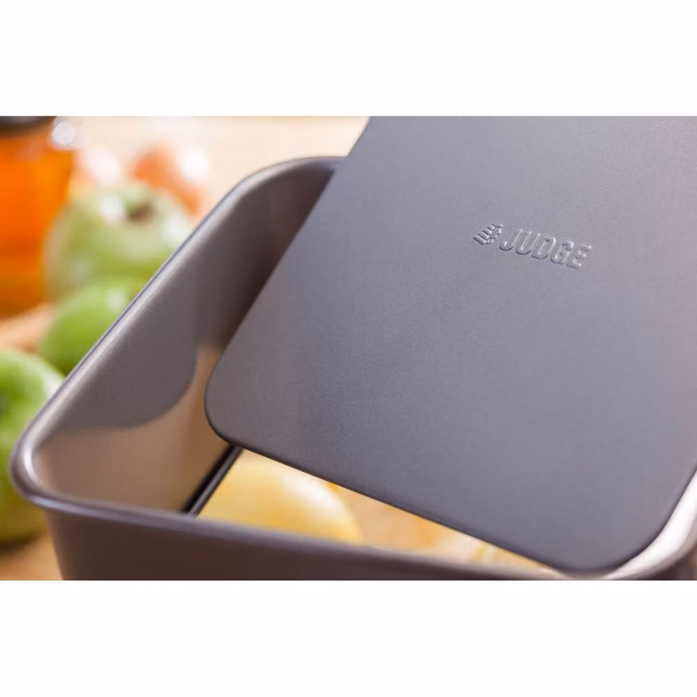 Judge Non-Stick Square Cake Tin with Loose Base, Silver, 25 cm – 3