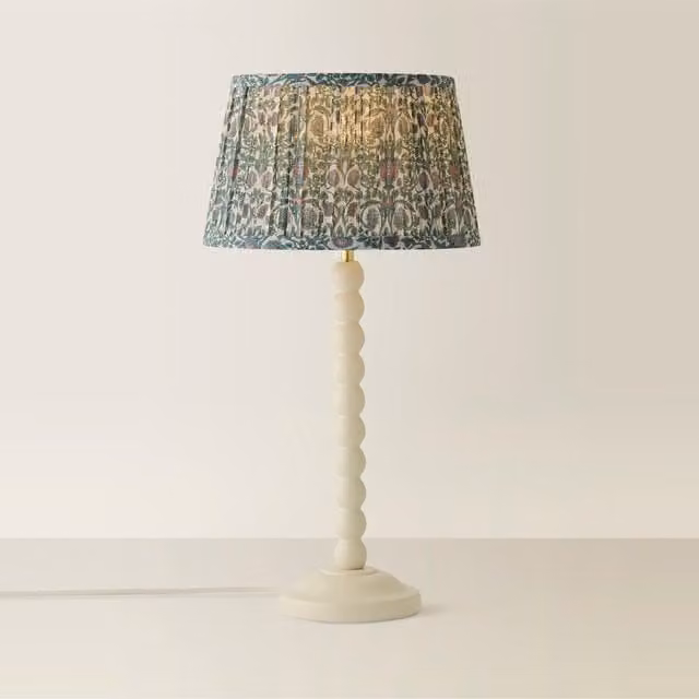 ValueLights Bobbin Floral Printed Pleated Shade Cream and Green Table Lamp with Bulb
