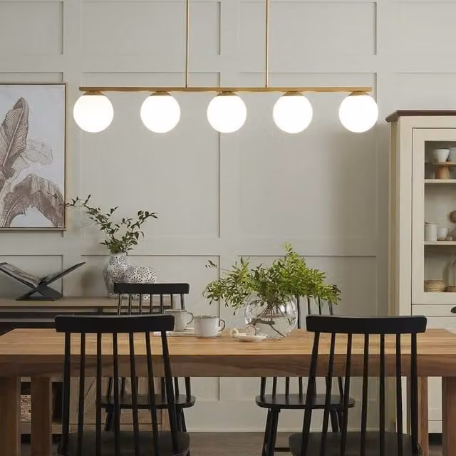 Wyld and Coco Glamour Design 5 Light Pendant Lamp in Gold and White with Glass Spheres, Diameter: 62 cm