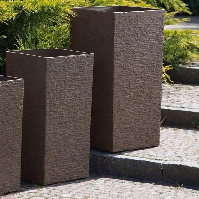 Wyld and Coco Tall Square Planter in Brown and Beige, Fibre Clay, W/D/H: 40 x 40 x 81 cm – 1