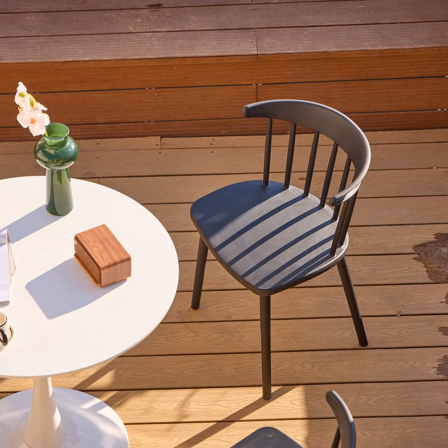 Nordlys Set of 4 Black Indoor Outdoor Dining Chairs with Armrests – 6