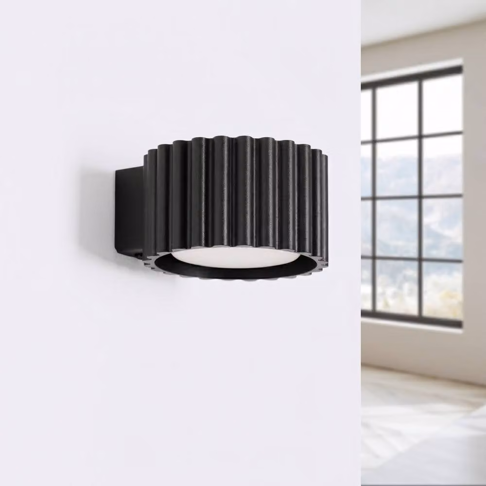 Sollux Lighting minimalist cylinder wall lamp in black, W/D/H: 6 x 10 x 12 cm – 2