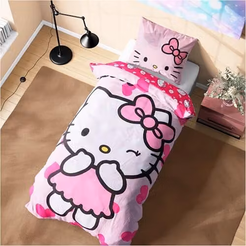 United Essentials Hello Kitty Sanrio Reversible Single Duvet Cover and Pillowcase Set, Pink, W/D/H: 135 x 200 cm – 1
