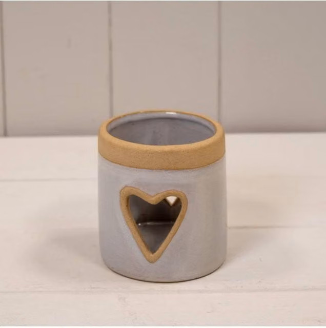 KDMD Ceramic Heart Tealight Holder in Cream and Beige