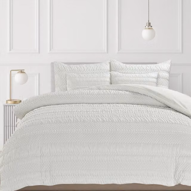 Velosso White 3D Embossed Geometric Pattern Duvet Cover and Pillowcase Set, 200 x 200 cm