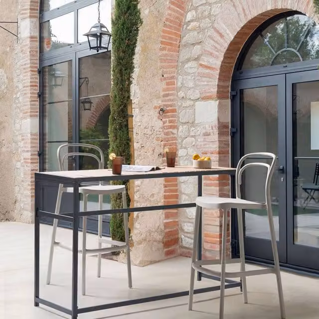 Wyld and Coco Set of 2 Beige Polypropylene Weatherproof Bar Chairs