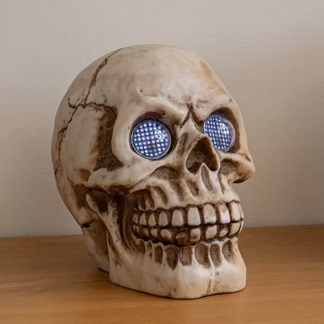 Samuel Alexander Beige Battery Powered Light Up Blinking Skull Halloween Tabletop Decoration, Height: 21 cm
