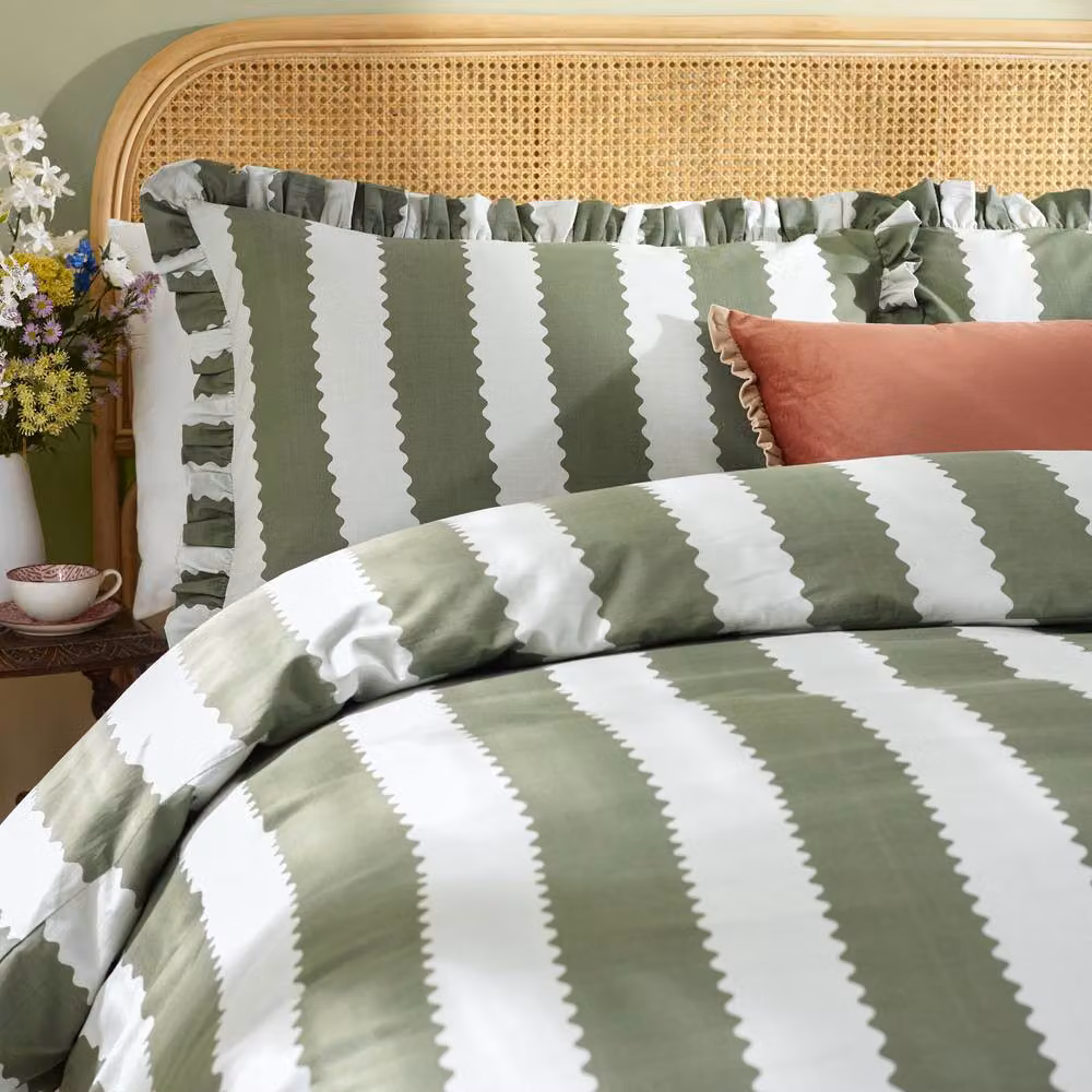 Furn Birdie Stripe Ruffle Cotton Duvet Cover Set in Green, W/D/H: 200 x 200 cm – 2