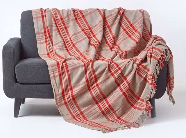 Homescapes Red Tartan Check Woven Cotton and Wool Throw for Sofa and Bed, W: 225 cm, D: 255 cm