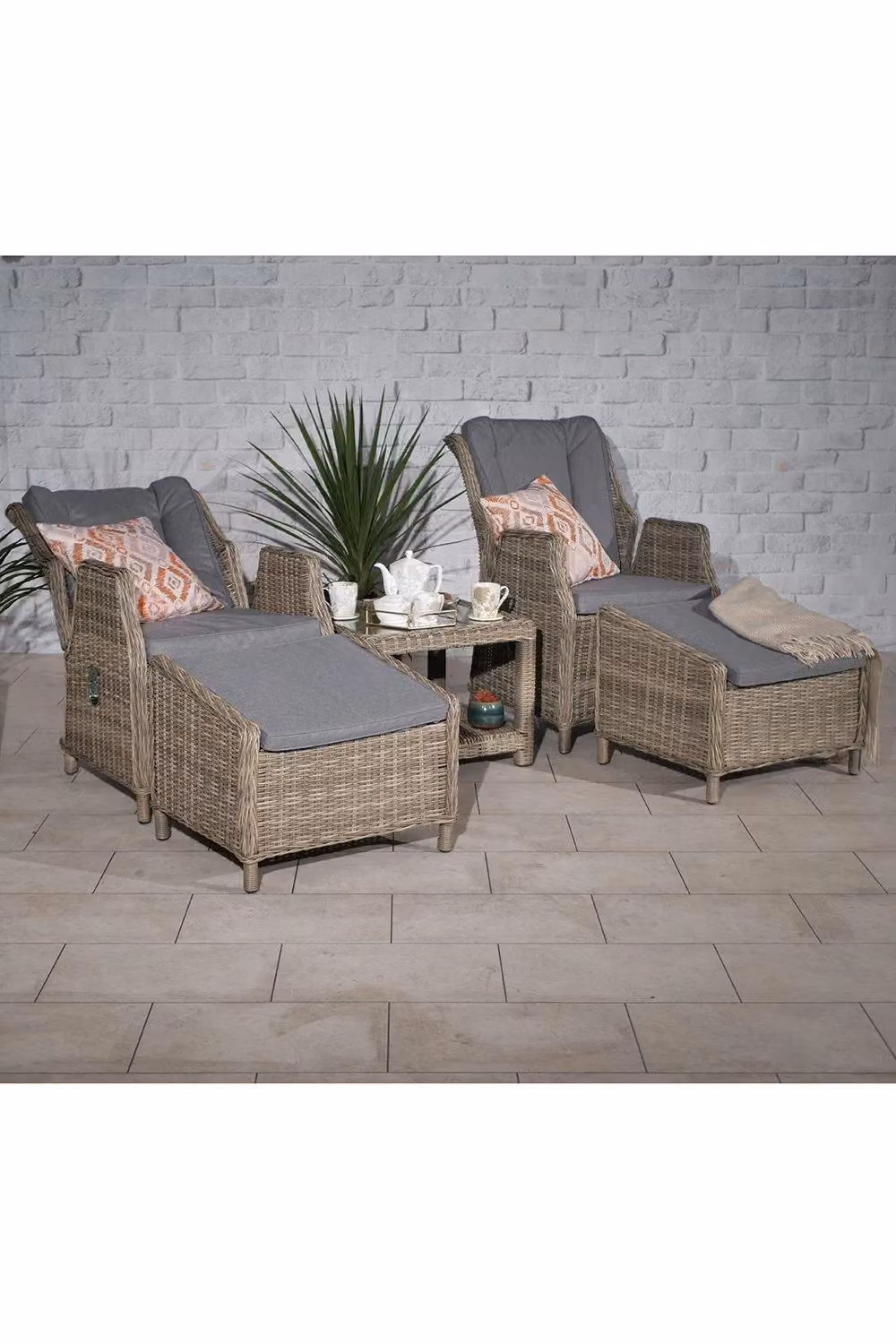 Royalcraft Wentworth 5 Piece Deluxe Gas Reclining Chair Set in Beige – 1