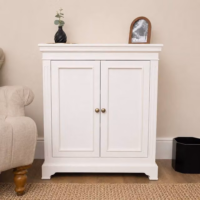 Melody Maison Daventry Ivory Wooden 2 Shelf Storage Sideboard with Hinged Doors