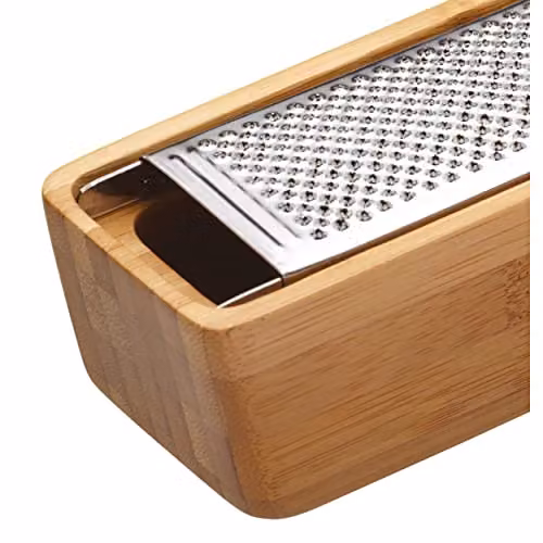 KitchenCraft World of Flavours Parmesan Cheese Grater with Handle in Brown and Silver, Bamboo and Stainless Steel, W/D/H: 27.5 x 6 x 5 cm – 4