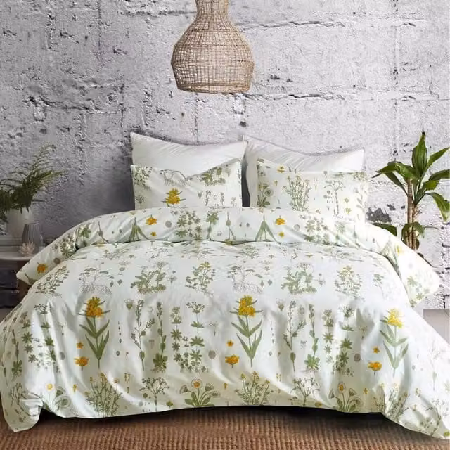 Ezysleep Meadow Flower Floral Duvet Set and Pillowcase in Green and Multicolour, 200 cm