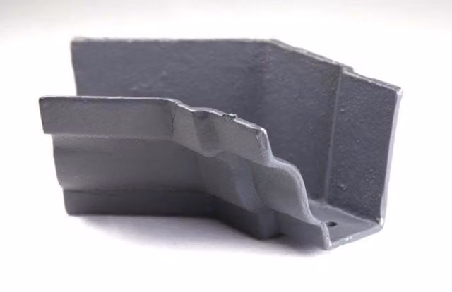 Hargreaves Premier Cast Iron Moulded Ogee Gutter Internal Angle, 135 Degree, 125mm, Grey