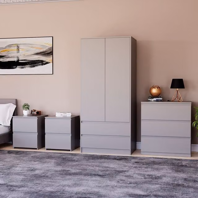 Vida Designs Denver 4 Piece Grey Bedroom Set Including 2 Bedside Tables, 3 Drawer Chest and Wardrobe – 1