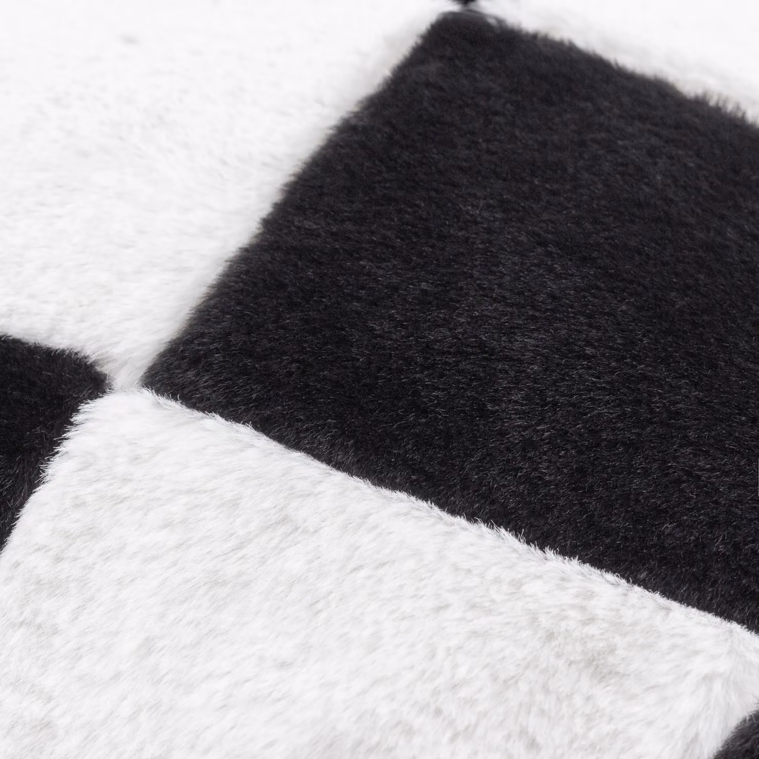 Heya Home Cozee Check Faux Fur Cushion in Black, W/D/H: 50 x 50 x 50 cm – 4