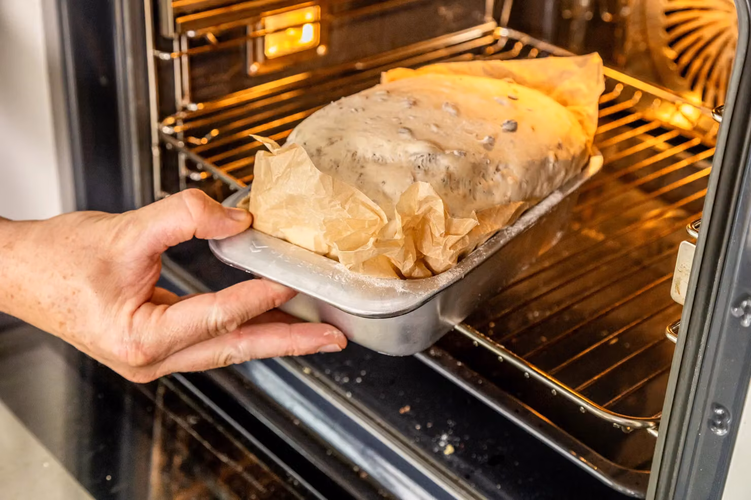 MasterClass Silver Rectangular Uncoated Aluminium Loaf Tin for 2lb Bread and Cakes – 2
