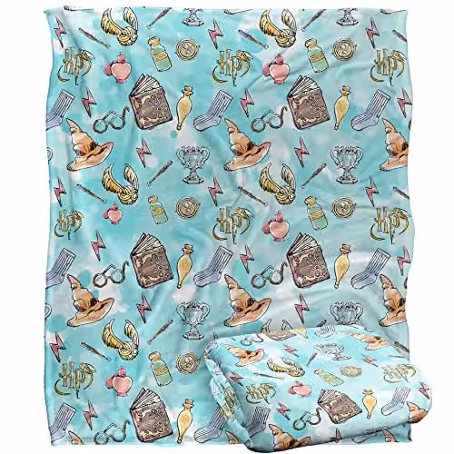 Warner Brothers Harry Potter Water Colour Pattern Fleece Throw Blanket, White and Multicolour, W/D/H: 152 x 127 cm