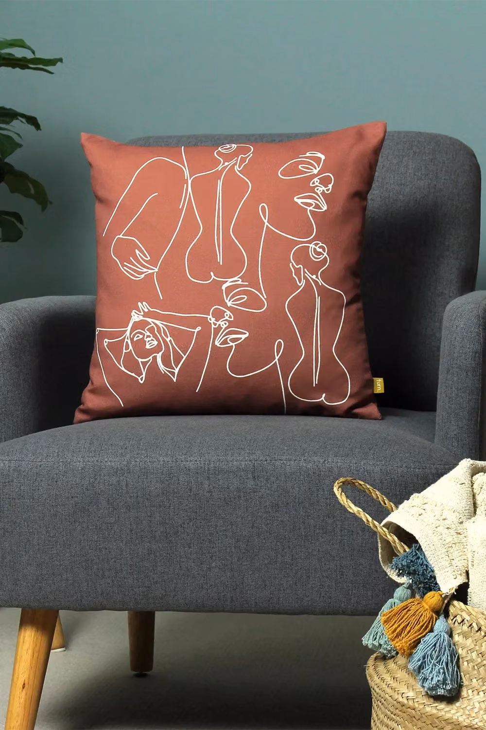 Furn Body Art Abstract Line Square Cushion in Red, 43 x 43 cm – 4