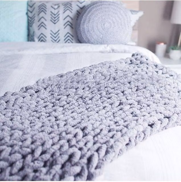 Living and Home Fluffy Chunky Knit Throw Blanket in Grey, W/D: 80 x 100 cm