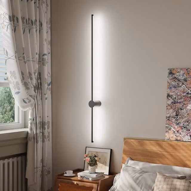 Livingandhome Black Modern Metal LED Wall Light with 360 Degree Rotation and Cool White Light, 100 cm