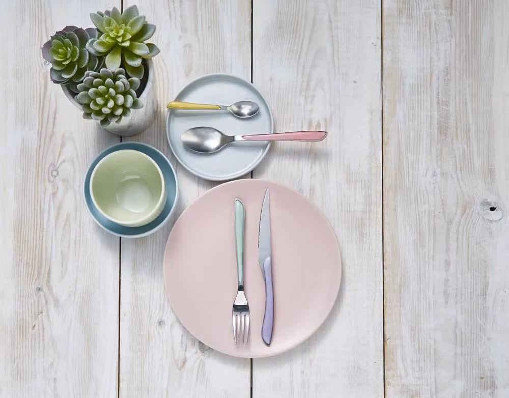 Amefa Eclat Pastels 16-Piece Coated Stainless Steel Cutlery Set in Pink, Green and Multicolour – 2