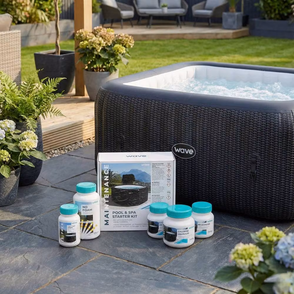 Wave Spas Wave Chemical Starter Kit White with Granulated Chlorine, pH and Alkalinity Dosing Solutions – 2