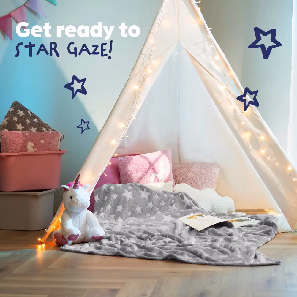 Wicked Gizmos Starry Night Glow in the Dark Fleece Blanket, Pink and Grey, W x D: 127 x 152 cm – 2