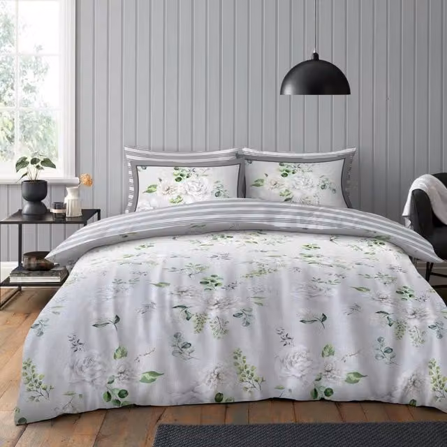 Gaveno Cavailia Evelina Floral Printed Reversible Duvet Cover and Pillowcase Set in White, W/D/H: 200 x 220 cm and 140 x 200 cm