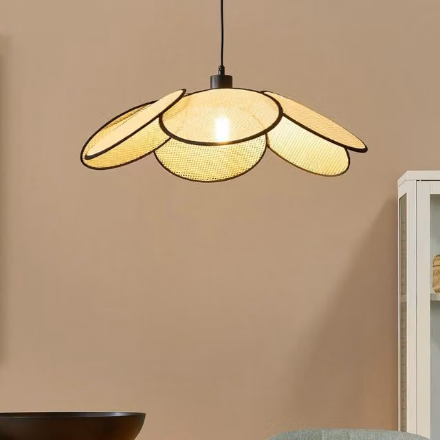 Wyld and Coco Natural Paper Rattan-Effect Pendant Lamp with Black Metal Frame and Height Adjustment – 1
