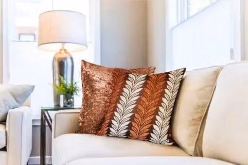 New Edge Blinds Trellis Graphic Square Chenille Cushion Cover in Orange, W/D/H: 43 x 43 x 43 cm – 2