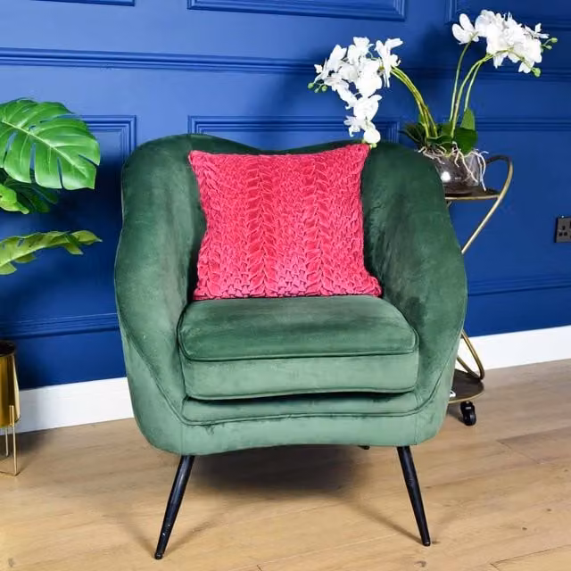 Madison & Mayfair Luxurious Smocked Velvet Square Cushion in Pink, W/D/H: 45 x 45 x 45 cm