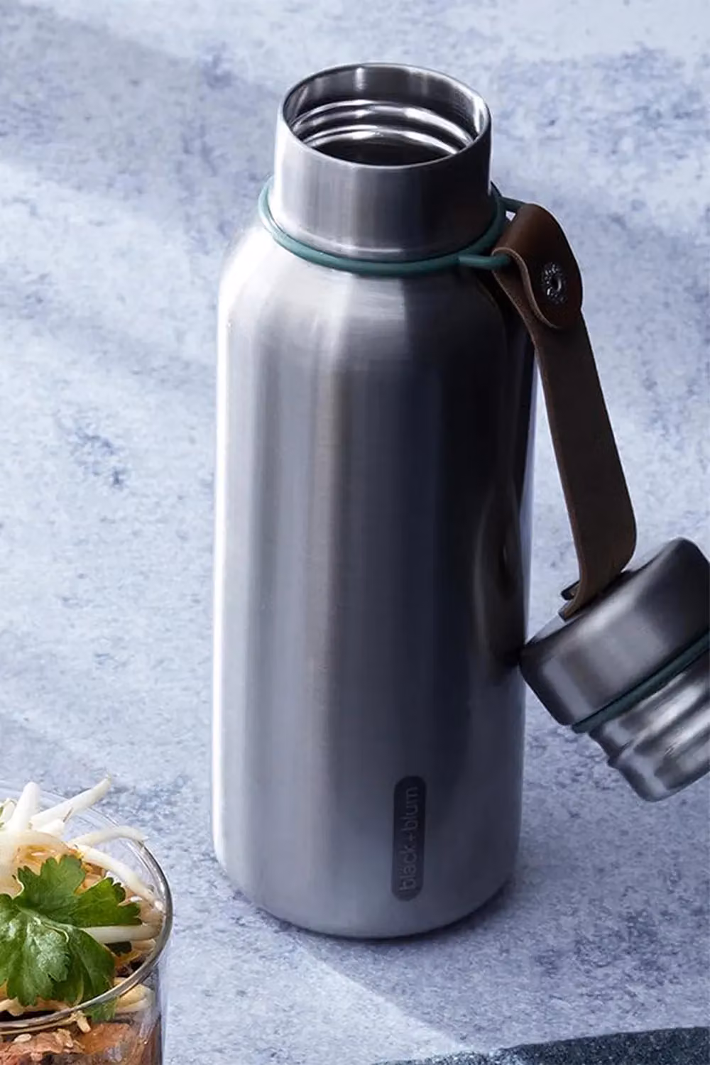 Black + Blum Insulated Water Bottle Large 750ml in Green and Silver – 2