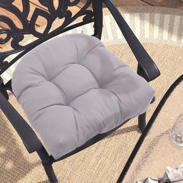 Livingandhome 2-Piece U-Shaped Outdoor Tufted Chair Cushions in Grey Polyester