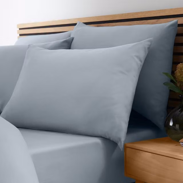 Catherine Lansfield So Soft Non-Iron Microfibre Fitted Sheet, Grey, 140 x 200 cm – 1
