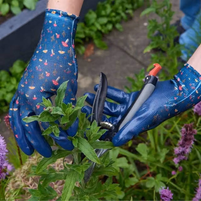 Briers Ladies Patterned Gardening Gloves in Blue and Multicolour, Medium Size, Stretch Fit for Seeding and Weeding – 1